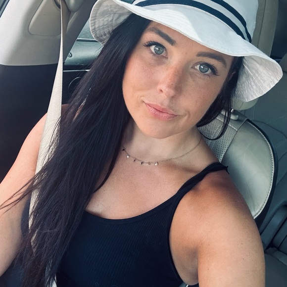 POSHER: IM4GE CH4NGE - supporting the ATX MVMT and every posher everywhere 😍😍 - Picture 10 of 16